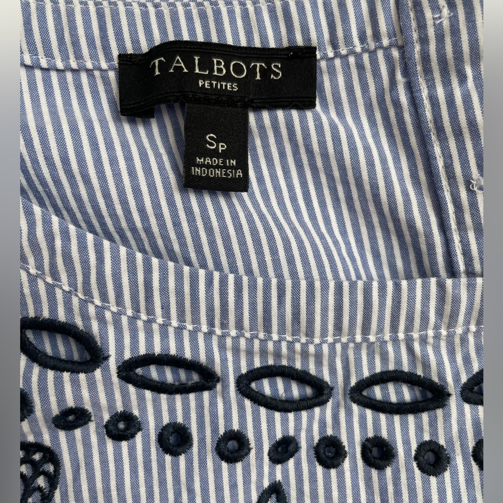 Talbots top pinstriped embroidered woman’s S Petite - Picture 4 of 6